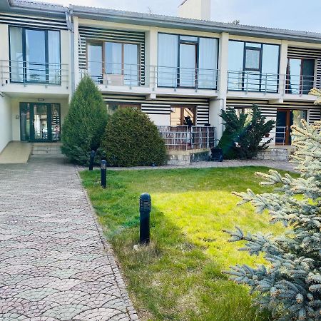 New!! Melluzi Appartment Юрмала Экстерьер фото
